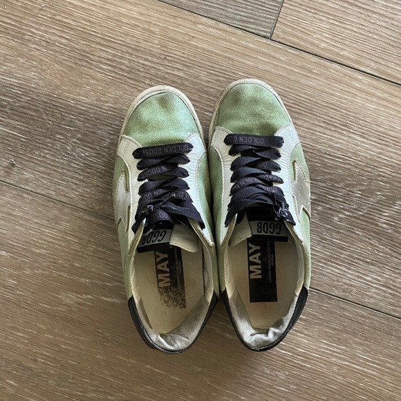 GoldenGoose Deluxe Brand Sneakers - Picture 3 of 6